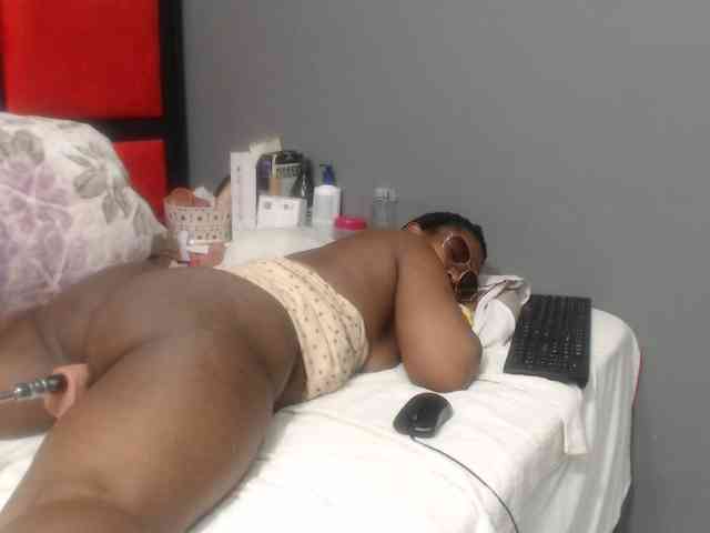 Sheila80 webcam