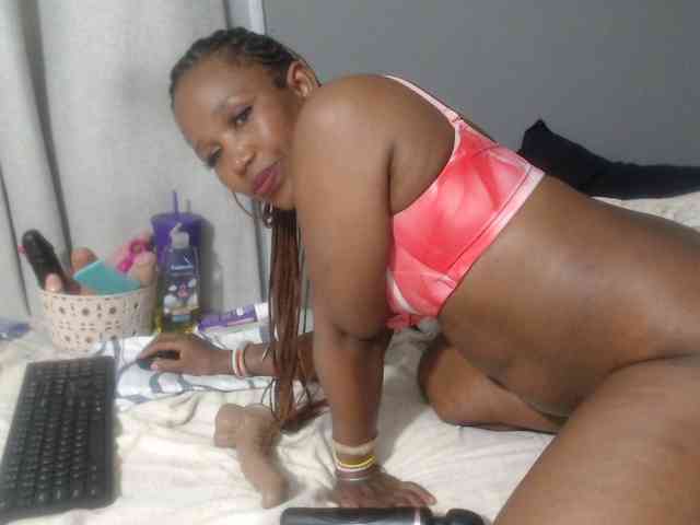 Model: Sheila80
