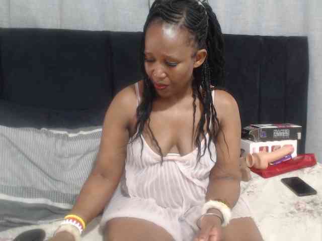 Model: Sheila80