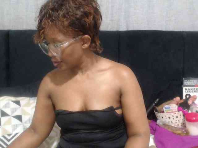 Sheila80 webcam