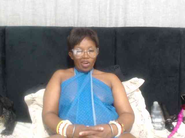 Sheila80 webcam