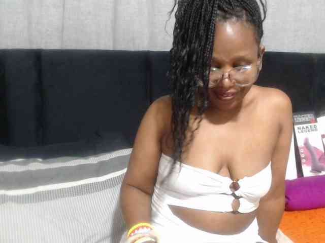 Sheila80 webcam