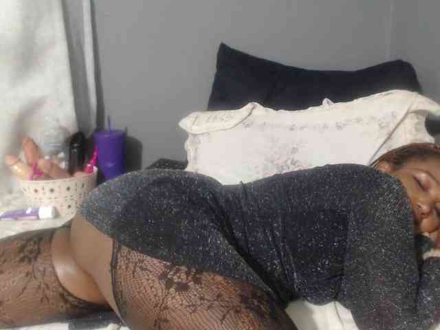 Sheila80 webcam