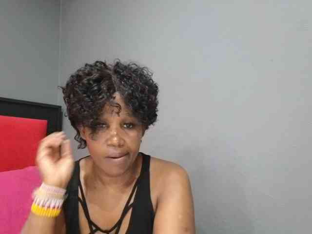 Sheila80 webcam