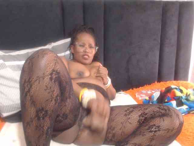 Sheila80 webcam