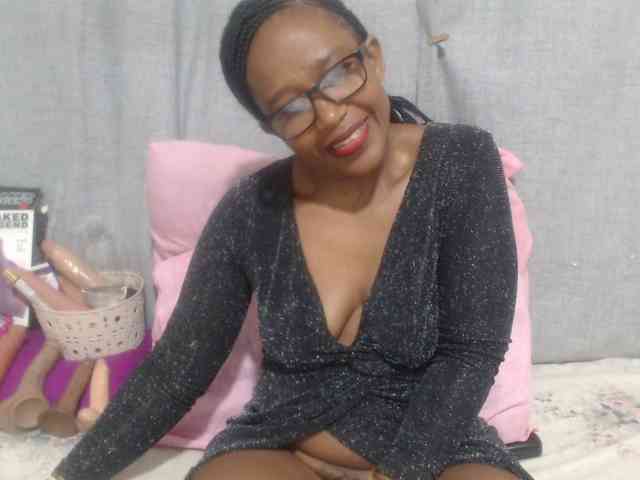 Sheila80 webcam