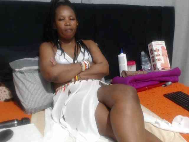 Sheila80 webcam