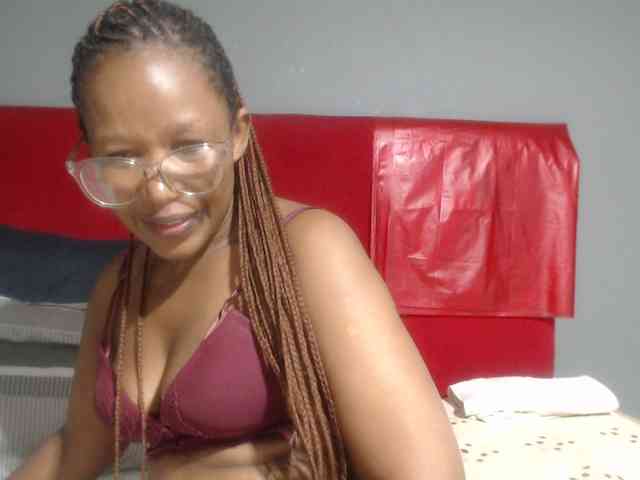 Sheila80 webcam