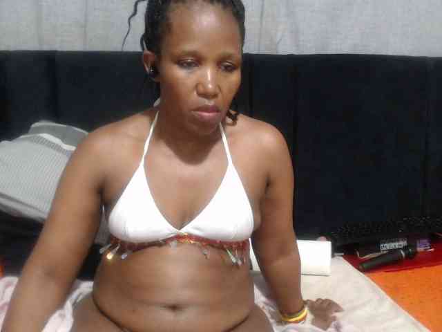Sheila80 webcam