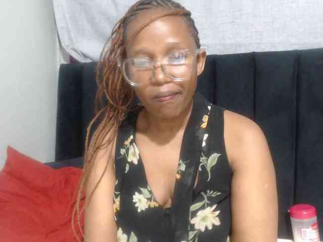 Sheila80 webcam