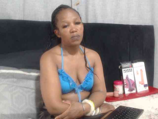 Sheila80 webcam
