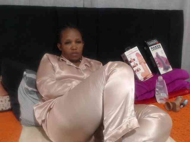 Sheila80 webcam