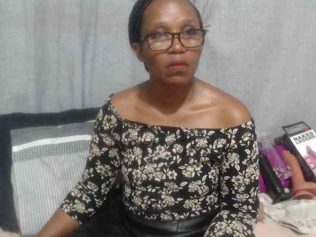 Sheila80 webcam