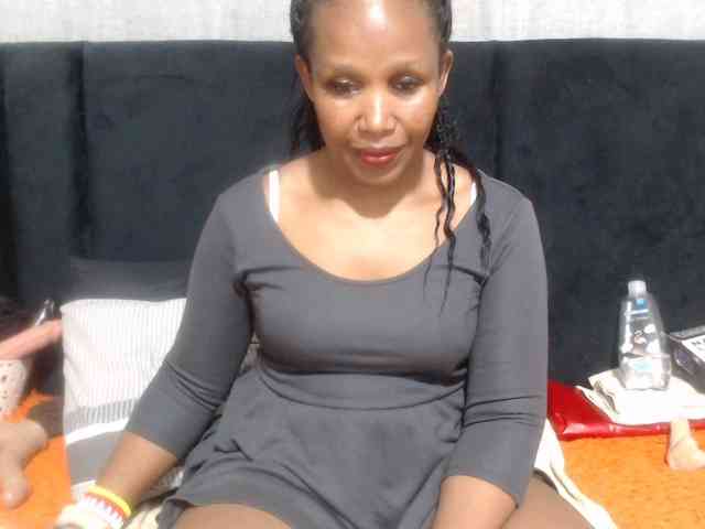 Sheila80 webcam