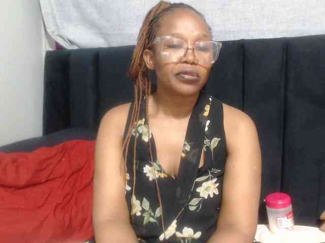 Sheila80 webcam