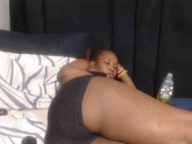 Sheila80 webcam