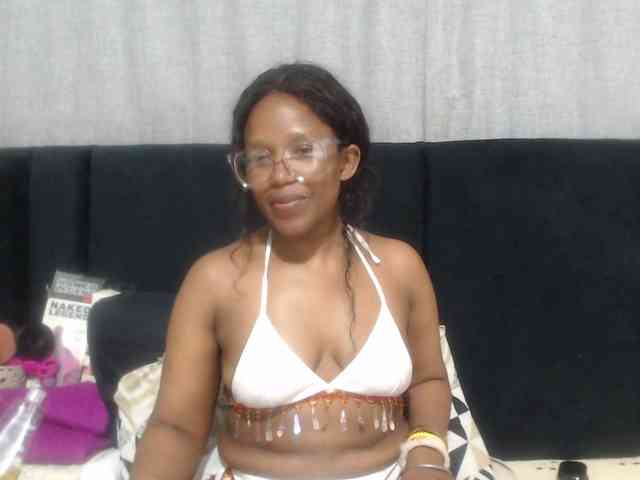 Sheila80 webcam