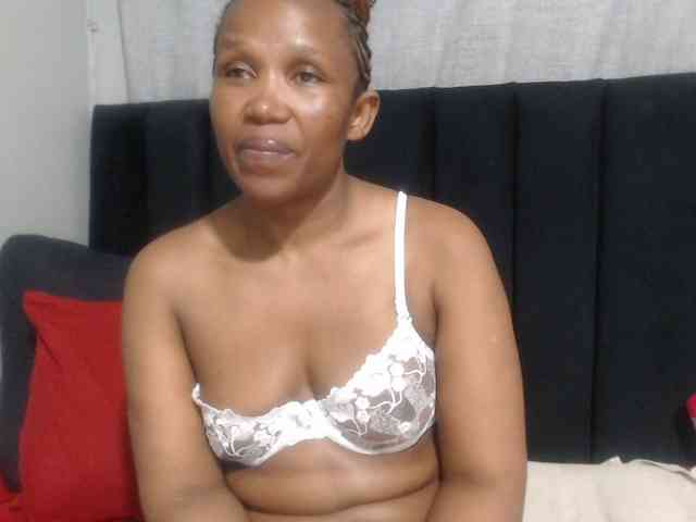 Sheila80 webcam