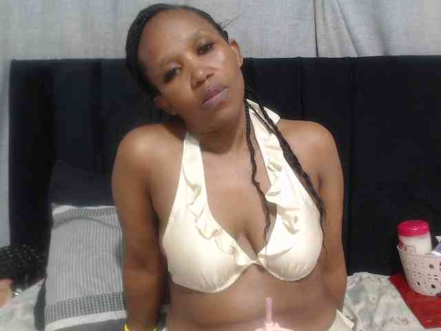 Sheila80 webcam