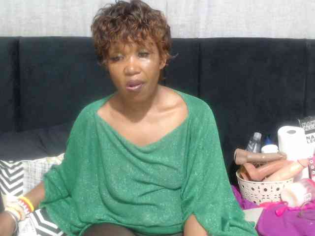 Sheila80 webcam