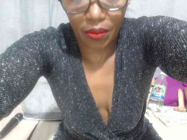 Sheila80 webcam