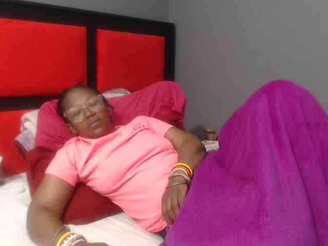 Sheila80 webcam