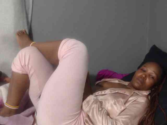 Sheila80 webcam