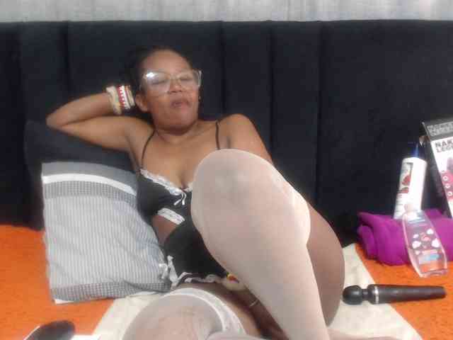 Sheila80 webcam