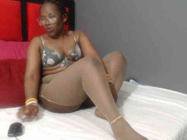 Sheila80 webcam