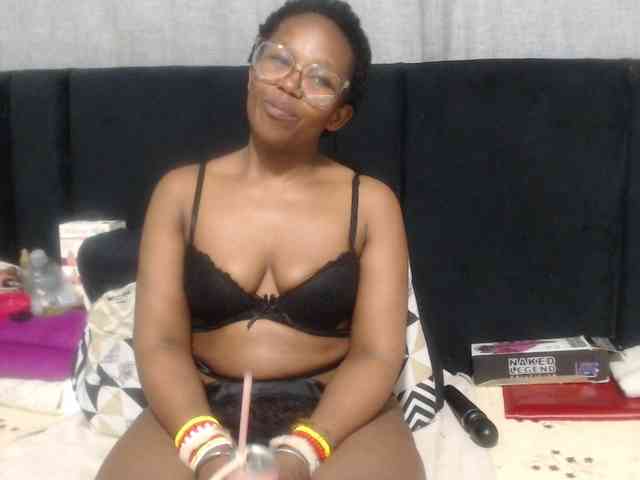 Sheila80 webcam