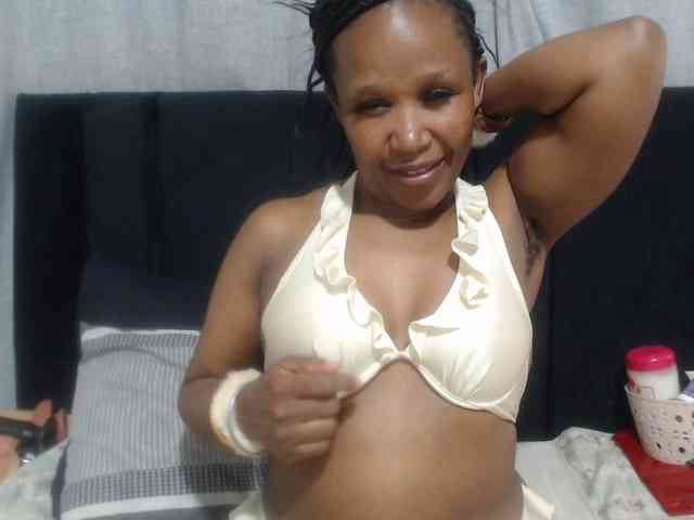 Sheila80 webcam