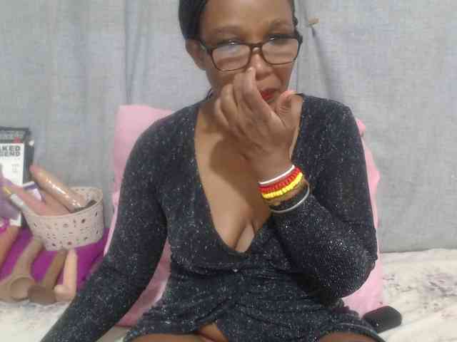 Sheila80 webcam