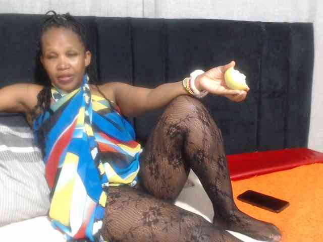 Sheila80 webcam