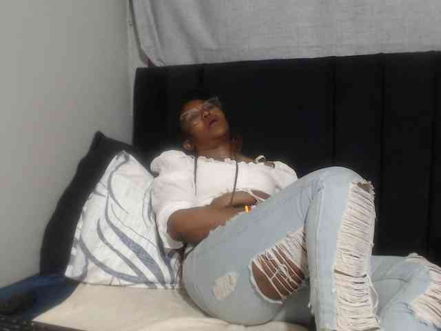 Sheila80 webcam