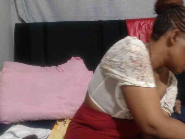 Sheila80 webcam