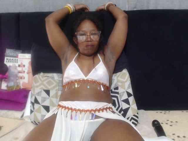 Sheila80 webcam
