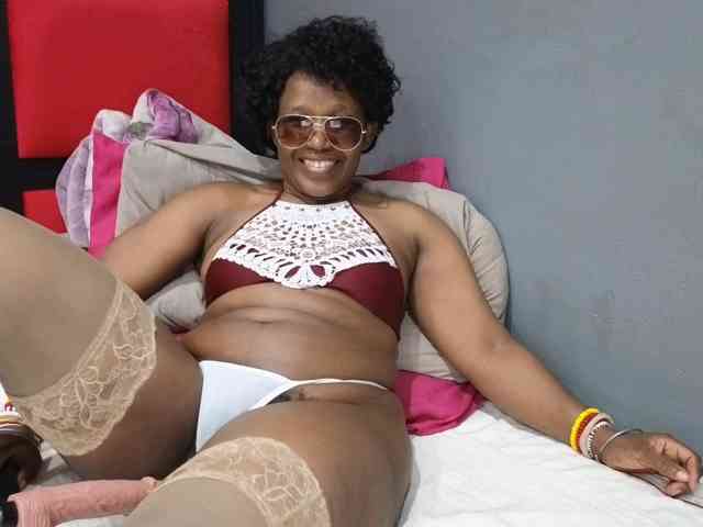 Sheila80 webcam