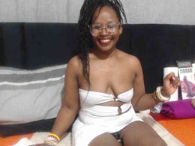 Sheila80 webcam