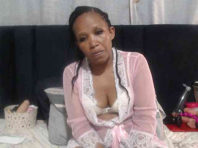 Sheila80 webcam