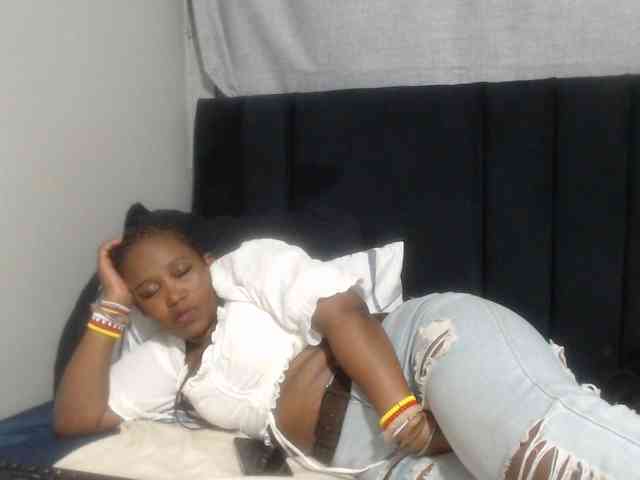 Sheila80 webcam
