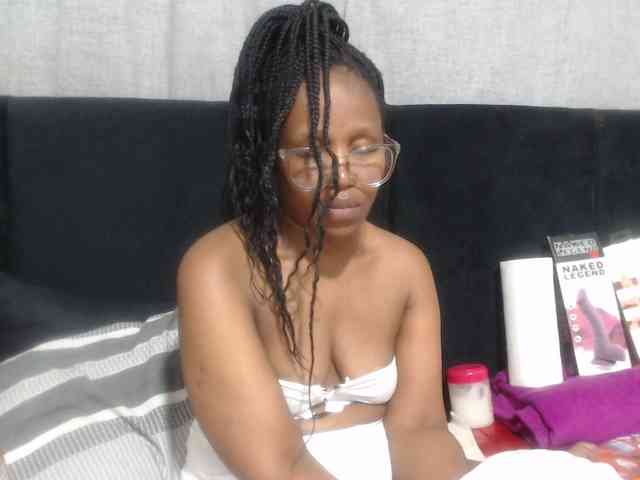 Sheila80 webcam