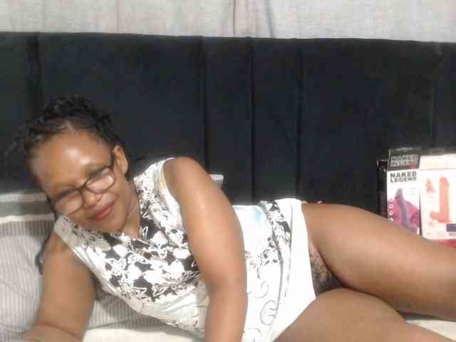 Sheila80 webcam