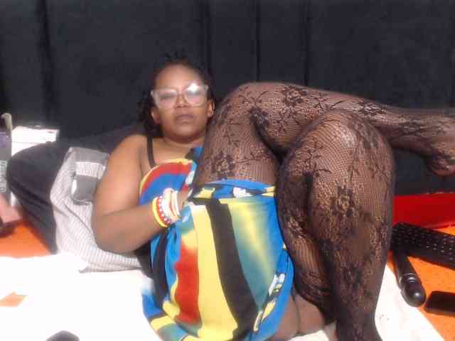 Sheila80 webcam