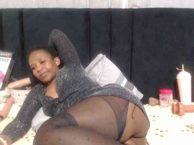 Sheila80 webcam