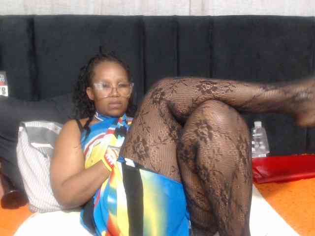 Sheila80 webcam