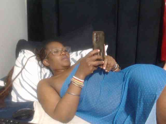 Sheila80 webcam