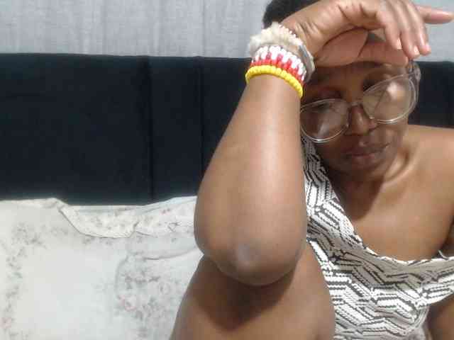 Sheila80 webcam
