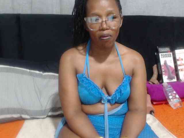 Sheila80 webcam