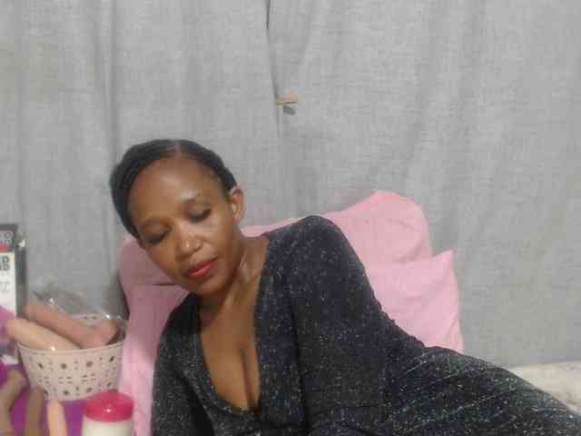 Sheila80 webcam