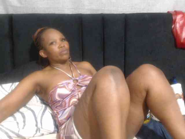 Sheila80 webcam